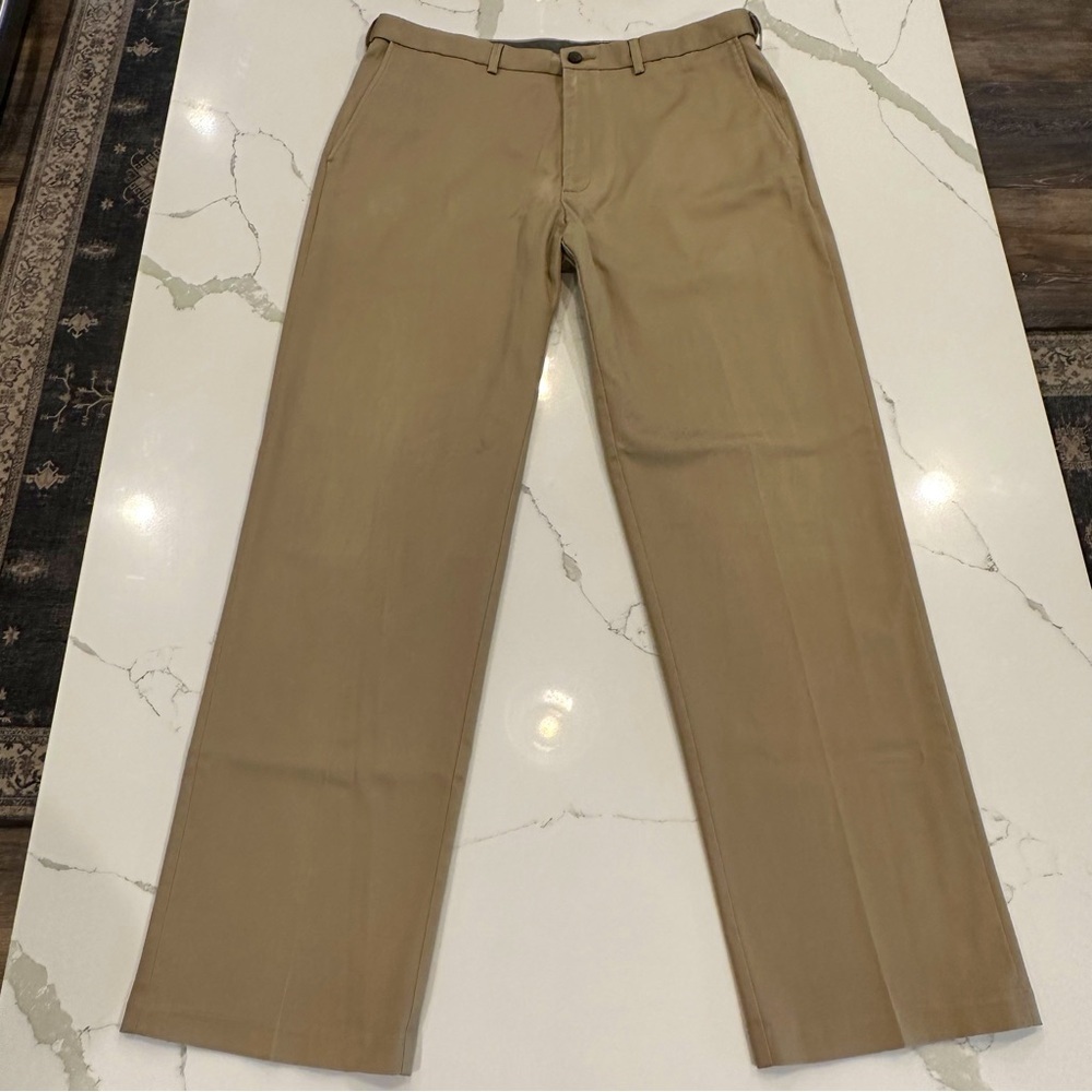 Haggar Mens Premium Classic Fit No Iron Khaki Pants Slacks Travel Career 38 x 34